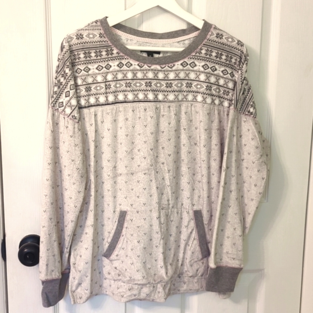 Cozy Loungewear Set in Size Medium with Pockets